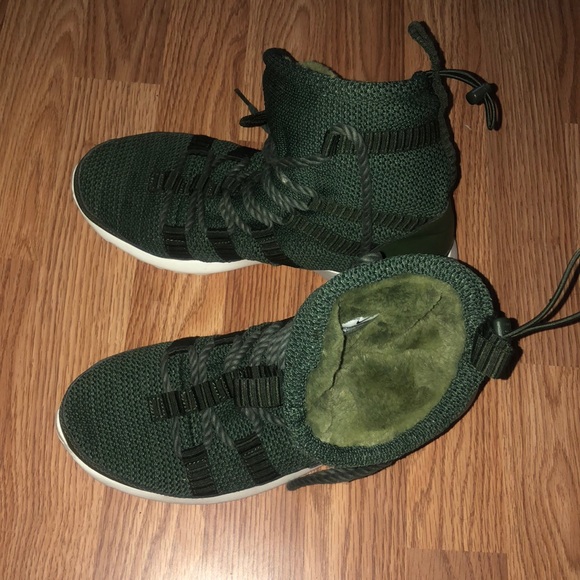 Nike Shoes - LIMITED Army Green Nike Roshe ‘Boots’